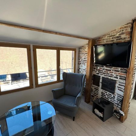 Bellevue Appartement Sous Les Toits Hypercentre Climatise Dole Exteriör bild