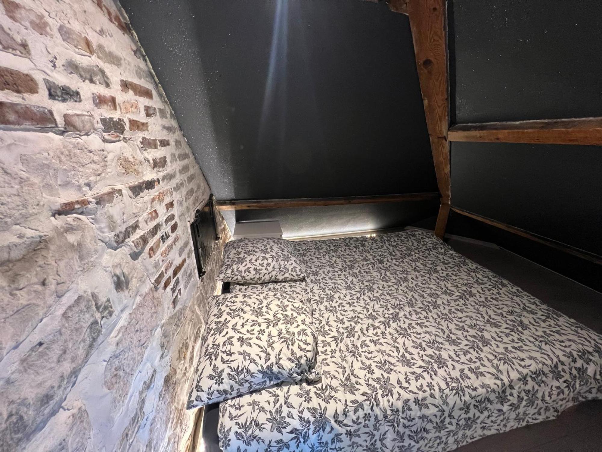 Bellevue Appartement Sous Les Toits Hypercentre Climatise Dole Exteriör bild