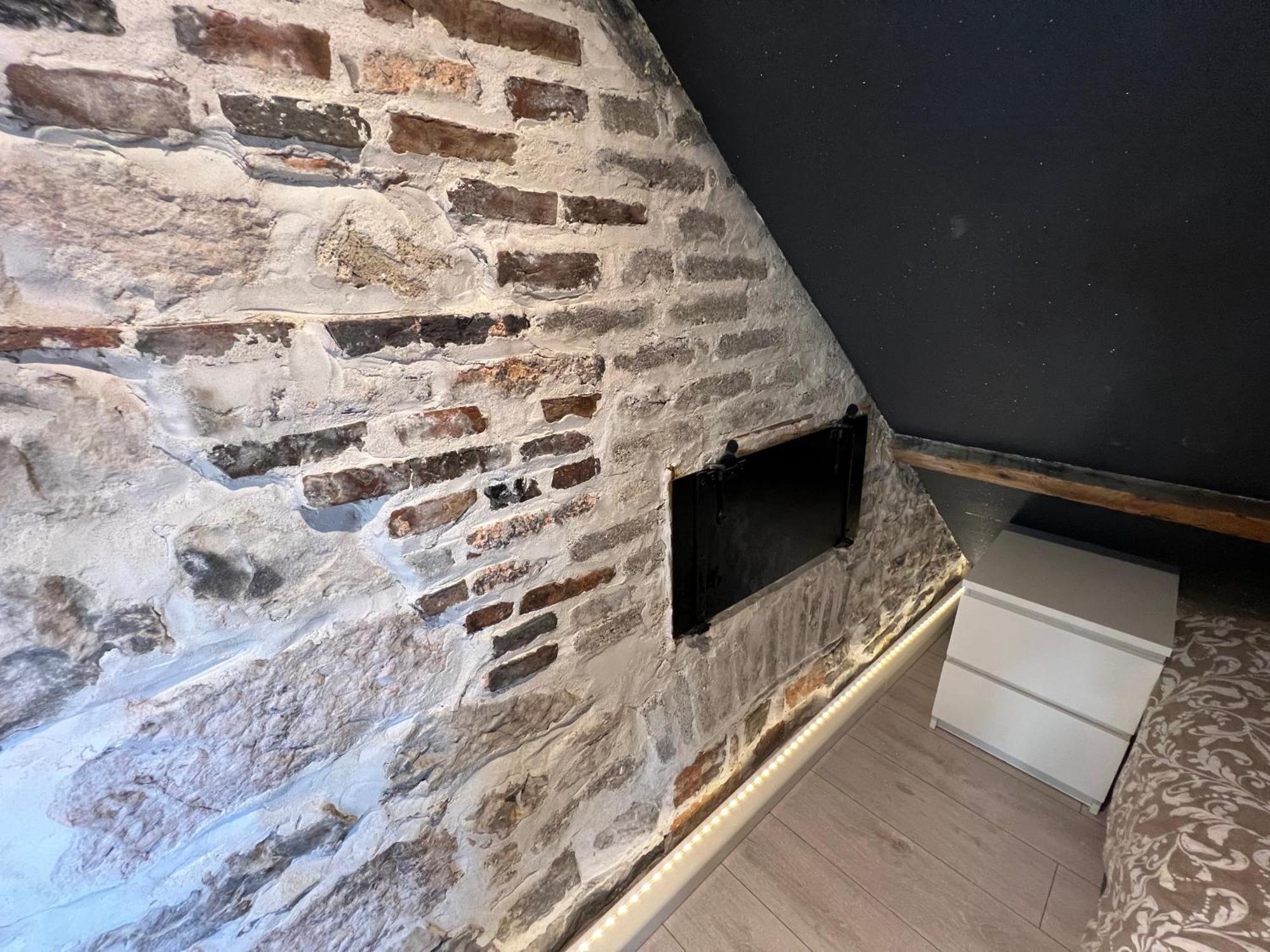 Bellevue Appartement Sous Les Toits Hypercentre Climatise Dole Exteriör bild